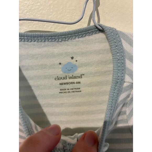 NWOT Cloud Island Blue Stripe Sleeper - Newborn (NB) - Picture 3 of 3